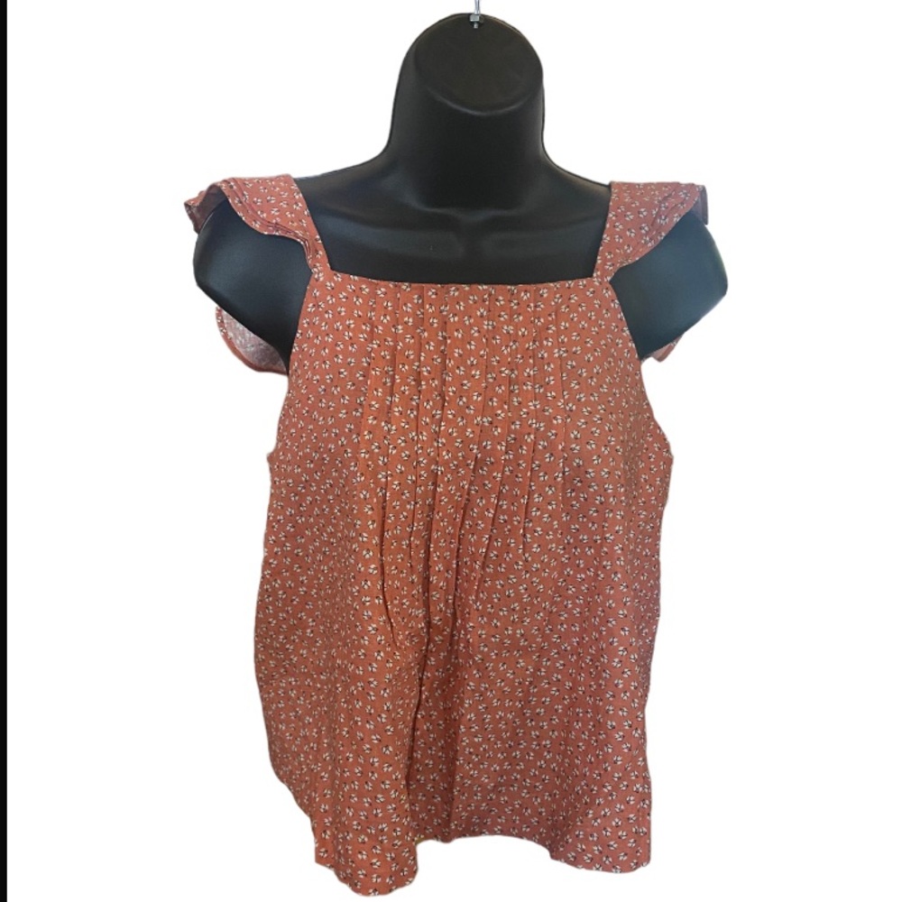 Peach tiny flower Ruffled tank